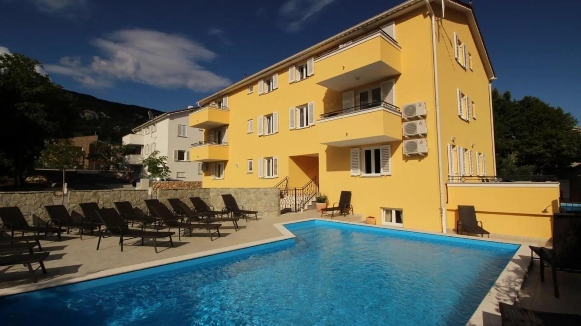 Appartement In Baska Mit Eigenem Balkon Apartment